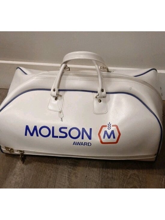 International Travelware Other - Vtg RARE 80's Molson Vinyl International Travelware Gym Sports Duffle Bag Lock